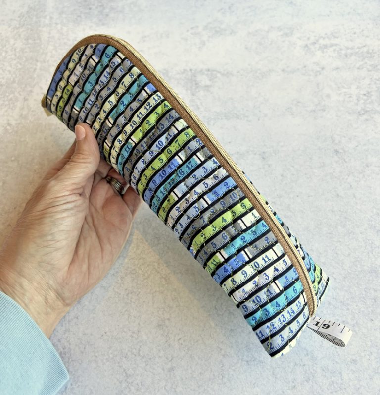 Curved Zipper Pouches Embroidery Garden