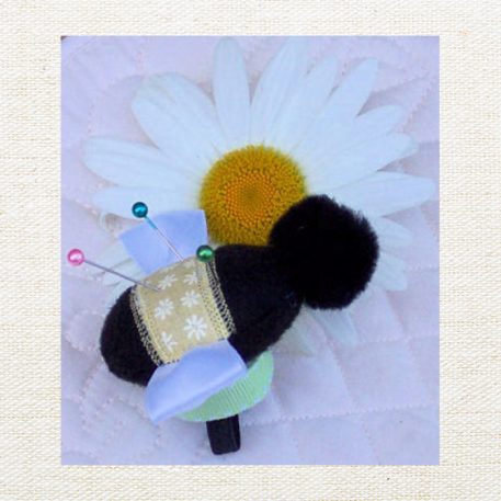 Bee Finger Pincushion - Image 3
