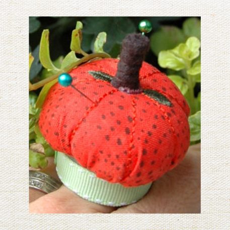 Pumpkin Finger Pincushion - Image 2