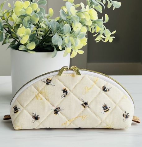 Half Circle Zipper Pouch 9.5 Hoop