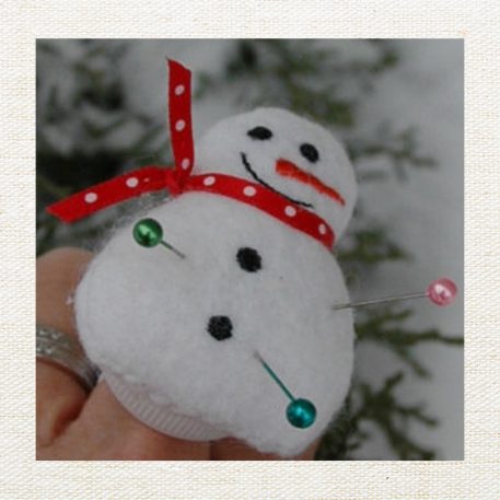 Snowman Finger Pincushion - Image 2