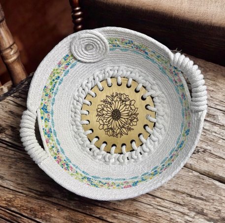 Round Clothesline Bowl with Handles and Wood Insert