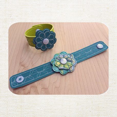 Bracelet with Interchangeable Flowers - Image 6