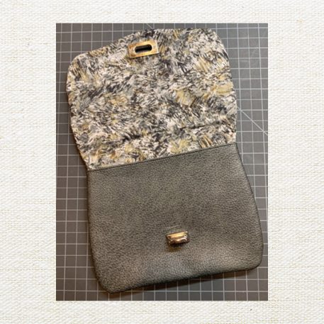 Lily Clutch - Image 2