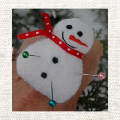 Snowman Finger Pincushion